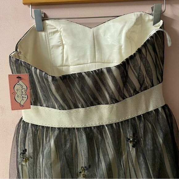 Phoebe Couture Bejeweled Tulle Overlay Strapless Formal Mini Dress NWT Size 8 - Picture 10 of 15